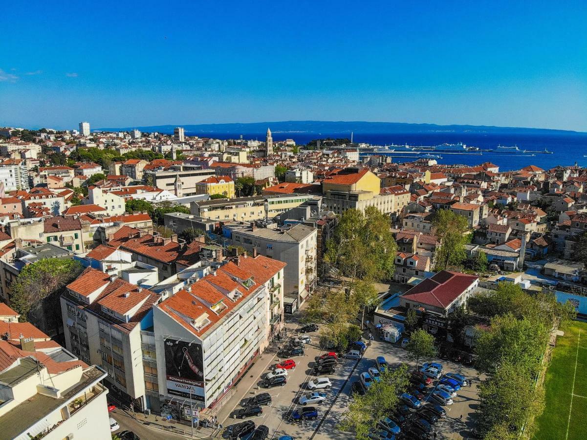 Pelenito Apartment Сплит Екстериор снимка
