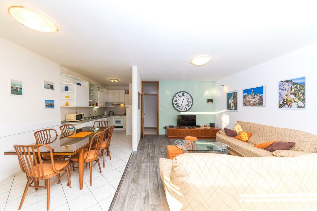 Pelenito Apartment Сплит Екстериор снимка