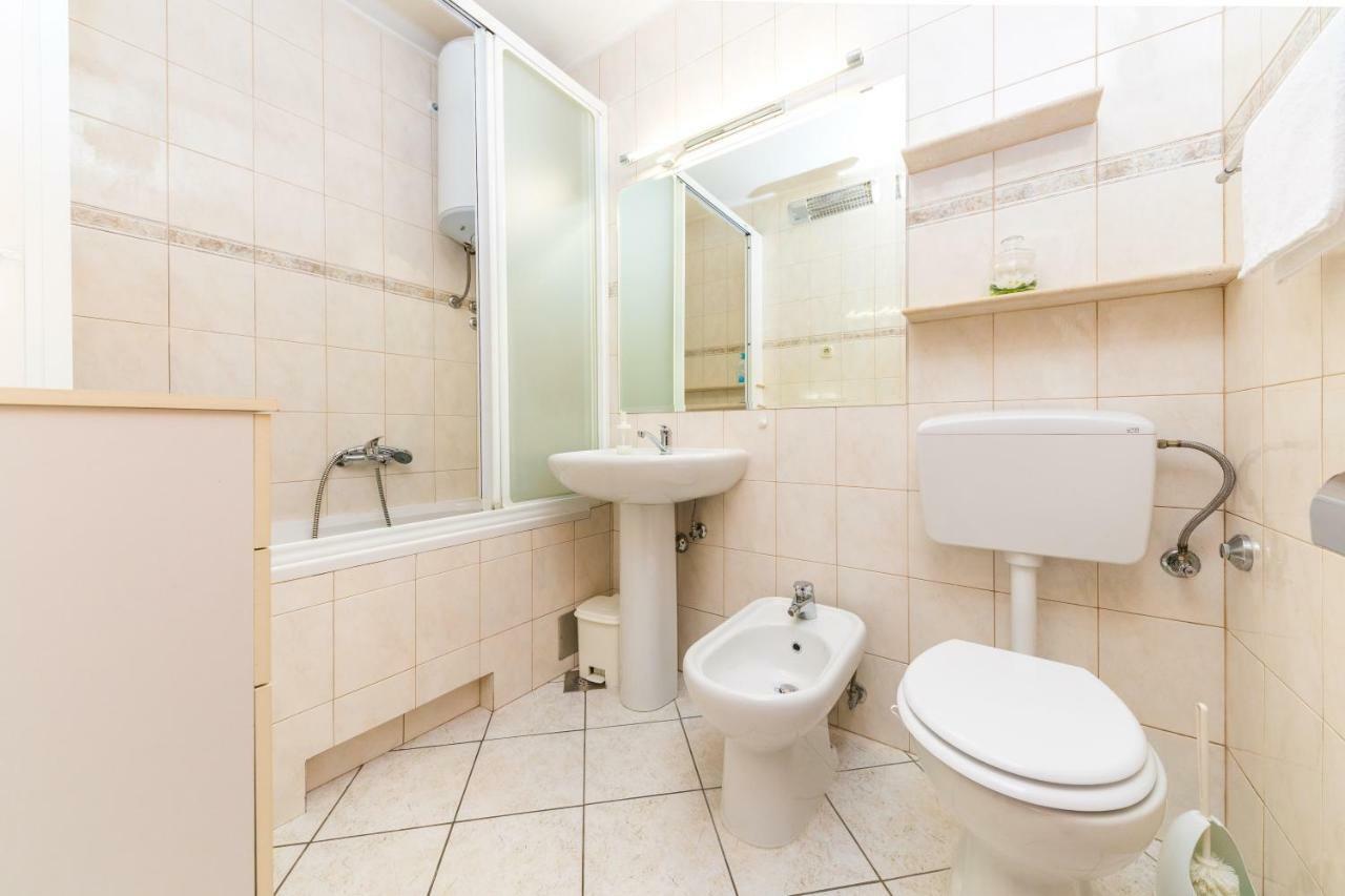 Pelenito Apartment Сплит Екстериор снимка