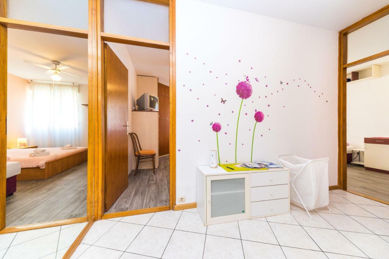 Pelenito Apartment Сплит Екстериор снимка