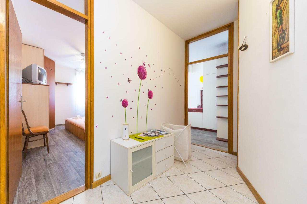 Pelenito Apartment Сплит Екстериор снимка
